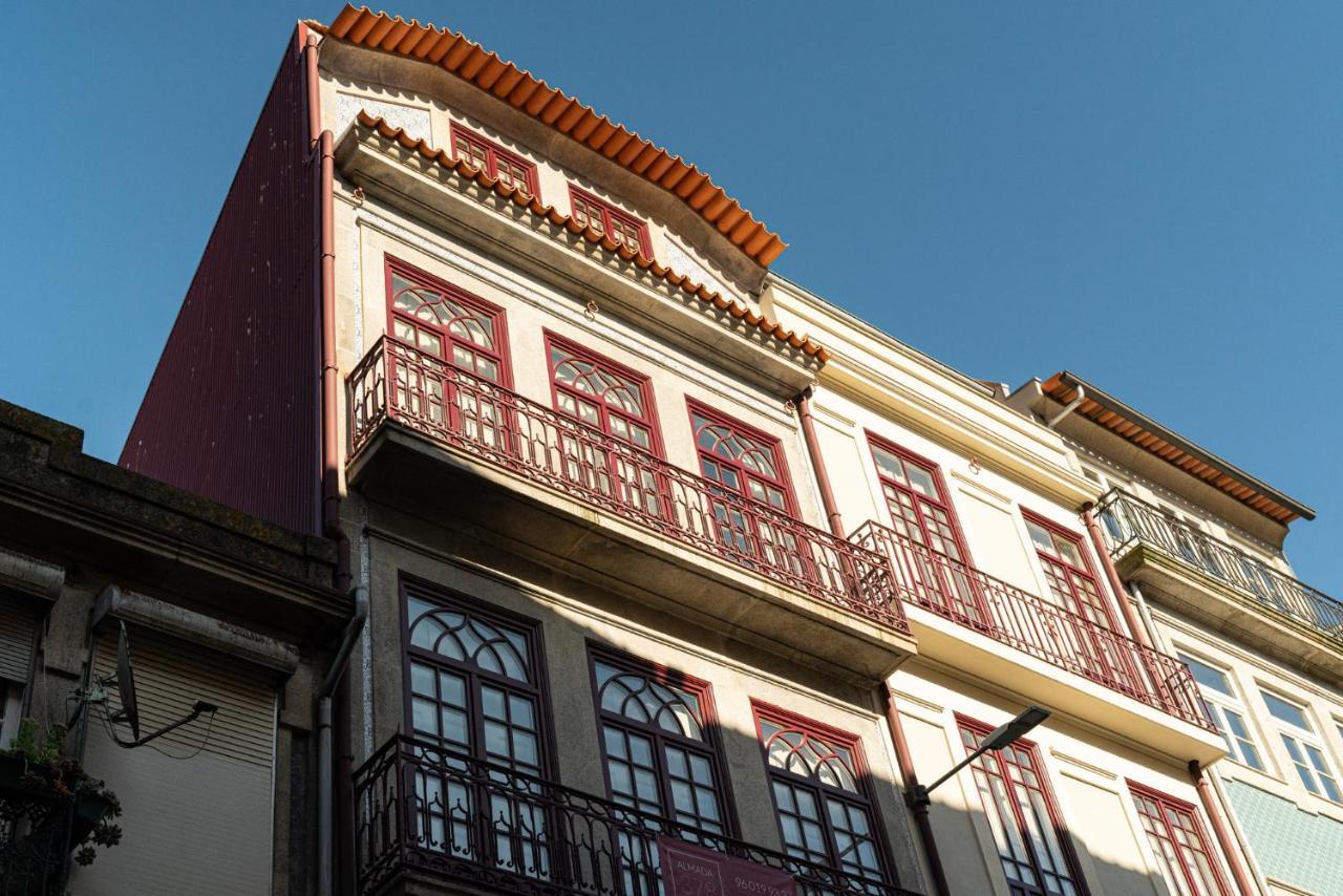 Shiny Oporto